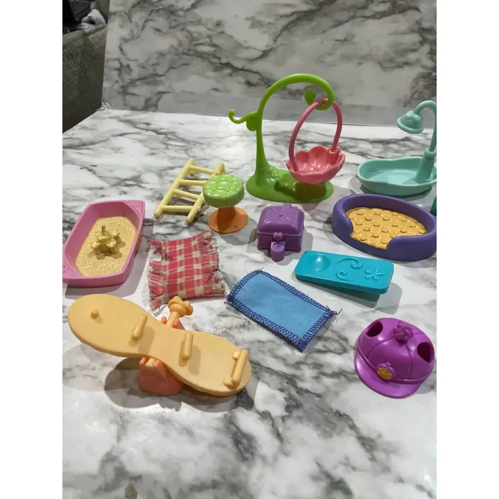 Littlest pet shop accessory bundle!